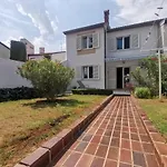 Hana House Pula